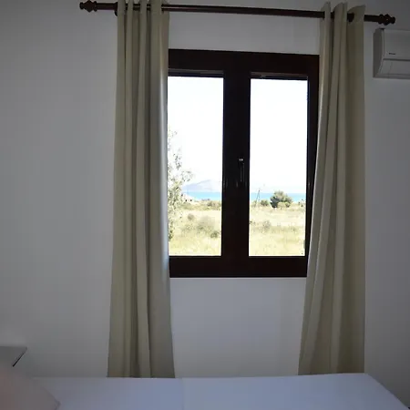 Gemi House By The Porto Heli