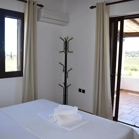 Gemi House By The